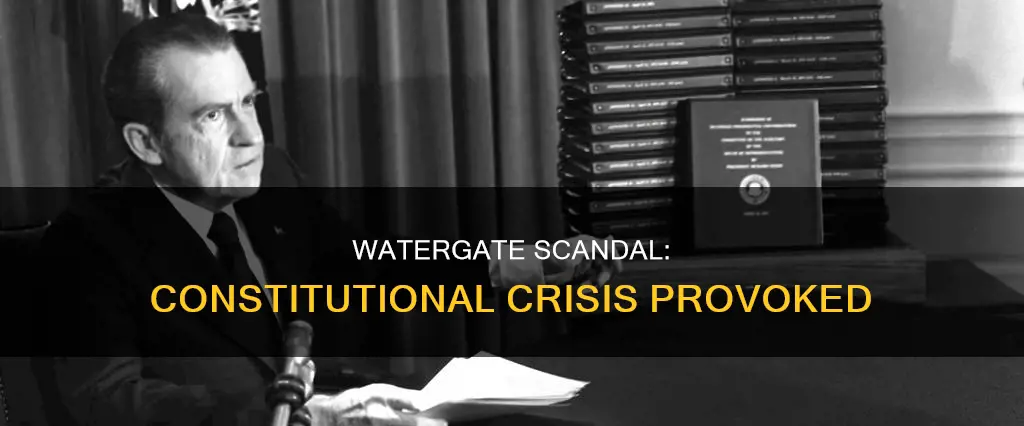 how did the watergate scandal provoke a constitutional crisis