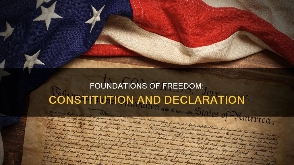 how is the constitution like the declaration of independence