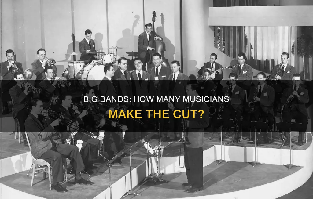 how many number of musicians constitute a big band