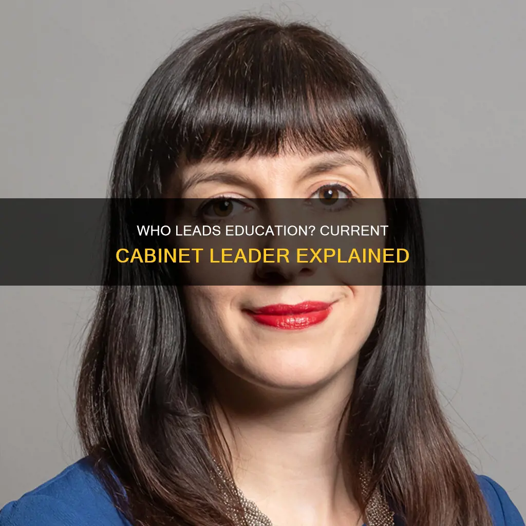 who is the leader of the cabinet of education now